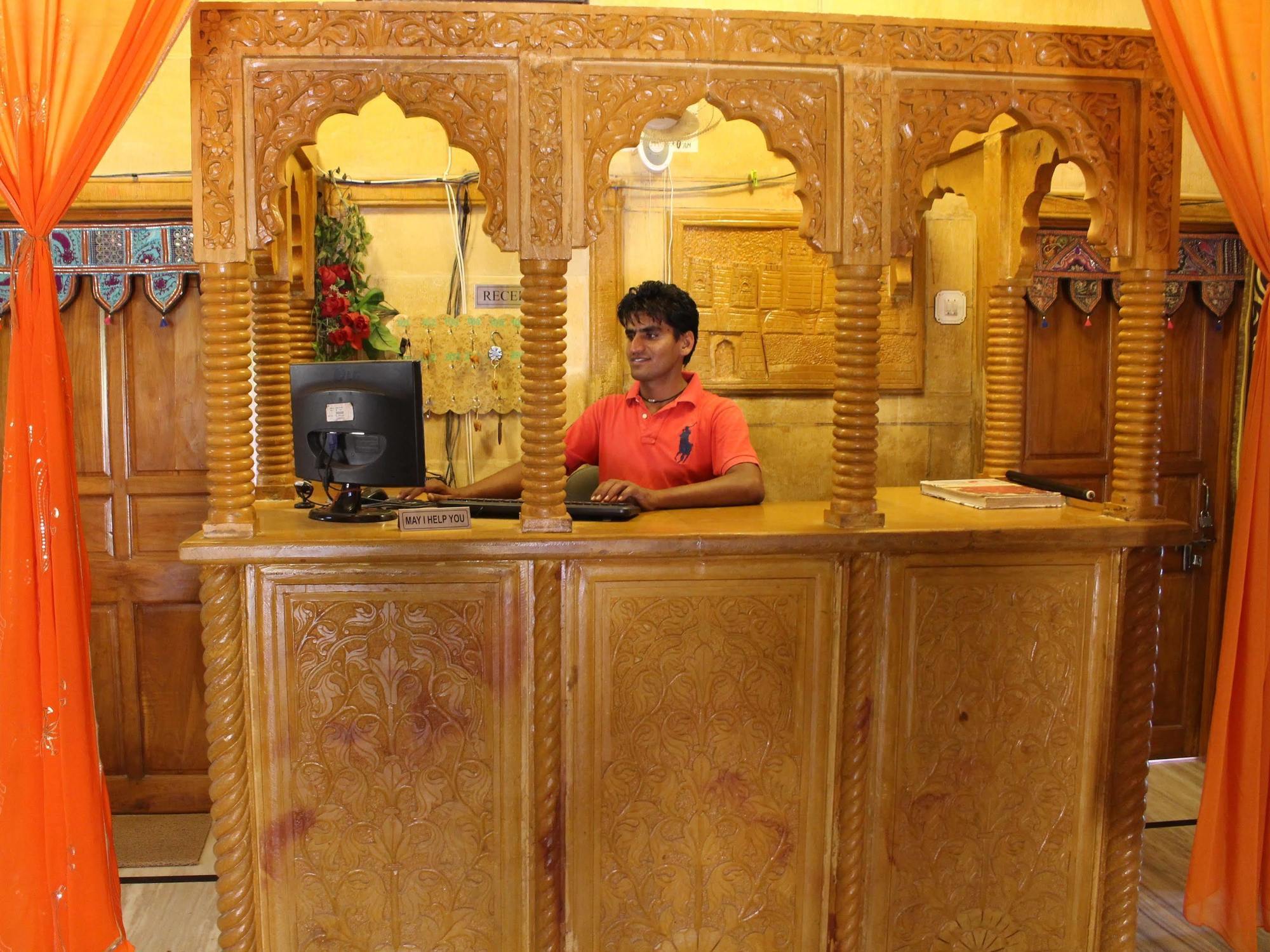 Gaji Hostel Jaisalmer Buitenkant foto